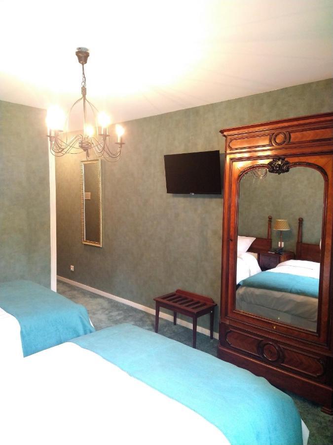 Hotel La Croix De Vernuche Varennes-Vauzelles Esterno foto