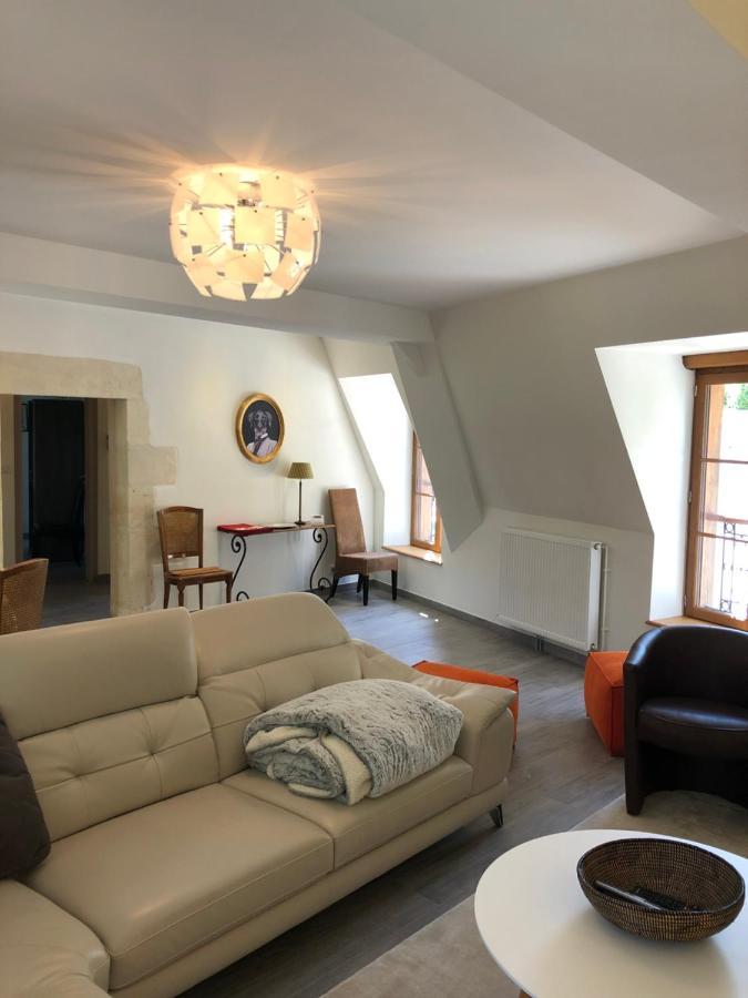 Hotel La Croix De Vernuche Varennes-Vauzelles Esterno foto